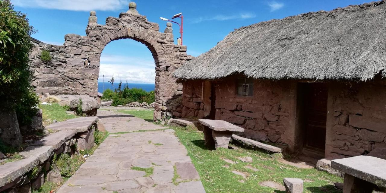 Taquile Hospedaje Mario Huillanopampa Extérieur photo