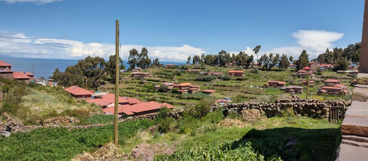 Taquile Hospedaje Mario Huillanopampa Extérieur photo